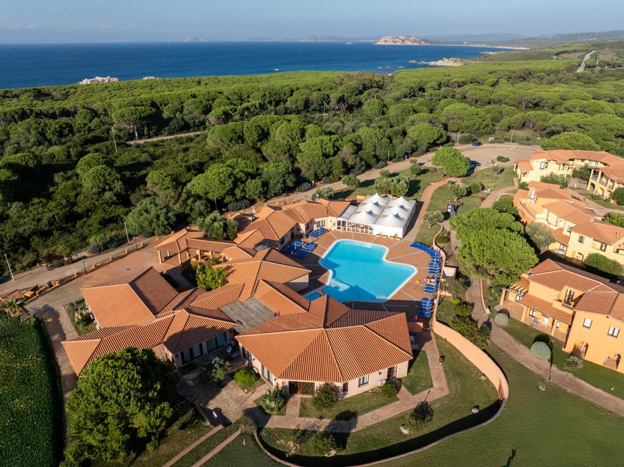 Residence Baia Dei Mirti Vignola Mare Exterior foto